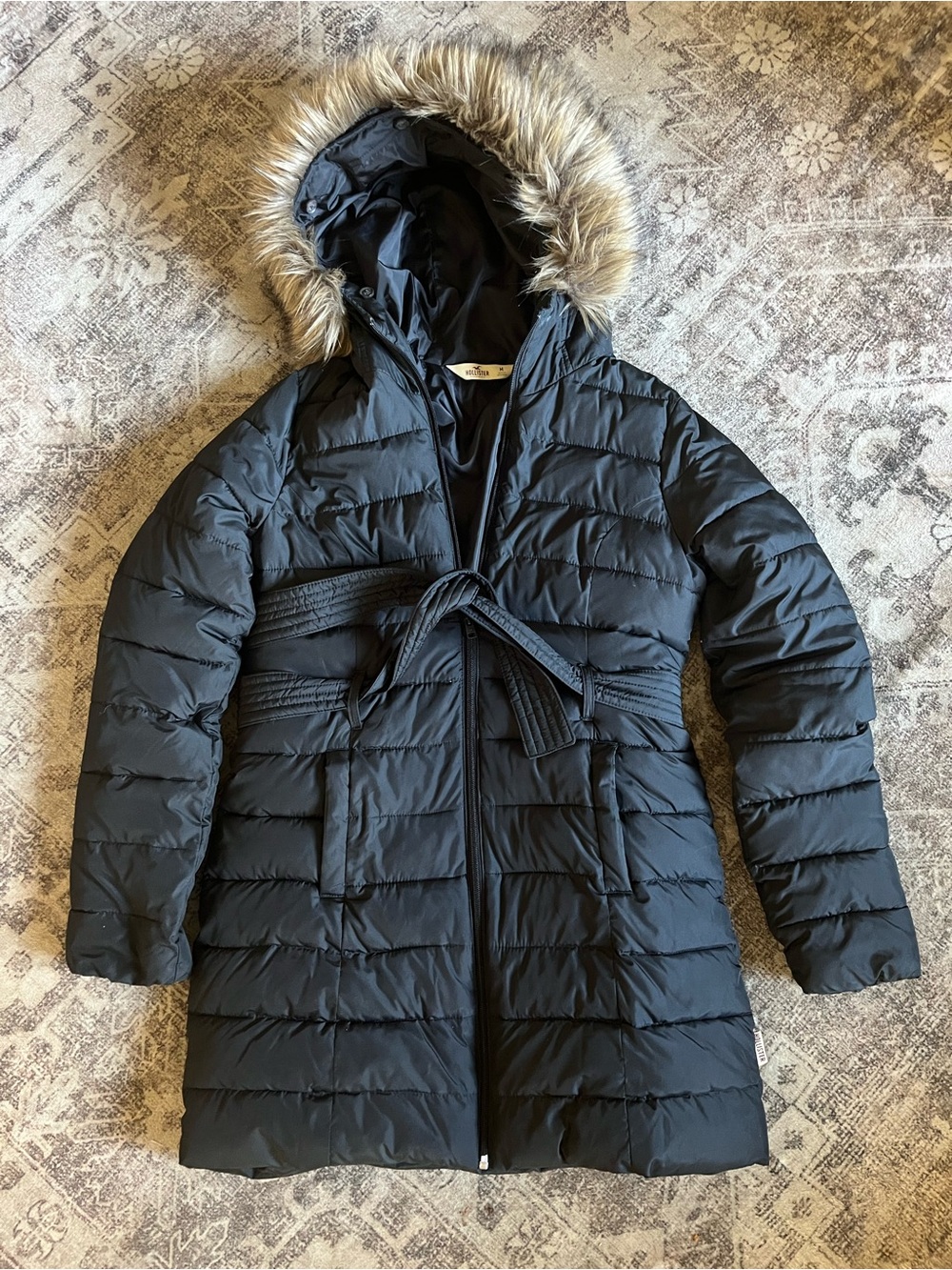 Hollister Women’s Medium Black Long Puffer Coat Faux Fur Hood Belted